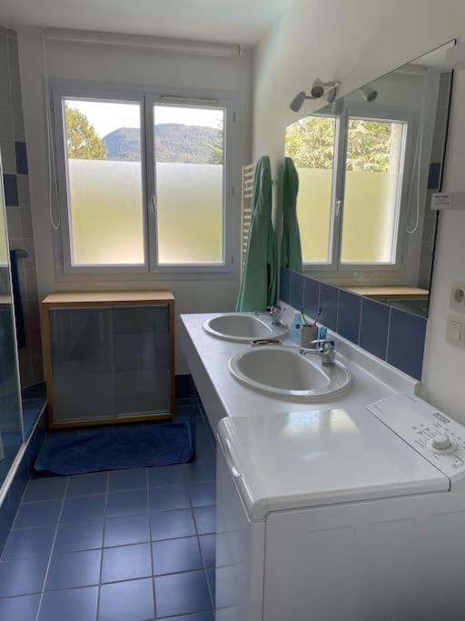 Chez Peggy & Victor - Appartement 4/5 Personnes Naves-Parmelan Ngoại thất bức ảnh
